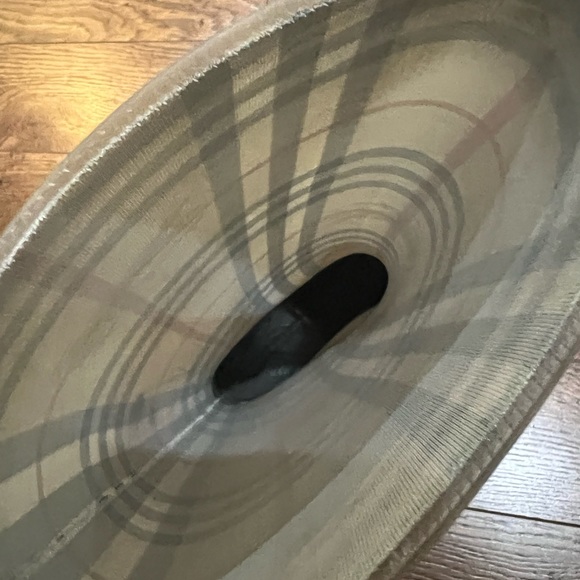 COPY - Burberry Rain Boot. - Picture 6 of 6